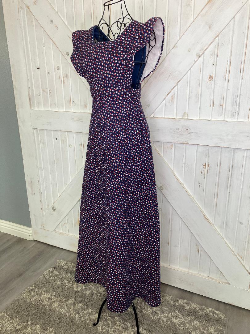 70's Vintage Handmade Blue Red White Apple Daisy Quilted Pinafore Maxi Dress