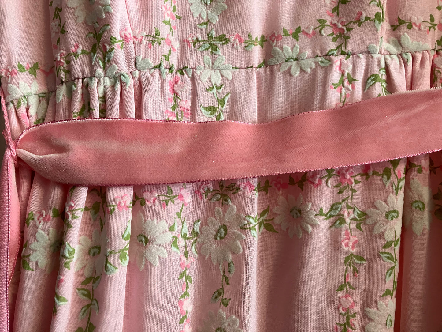 70's Vintage Pink Green White Daisy Floral Prairie Maxi Dress
