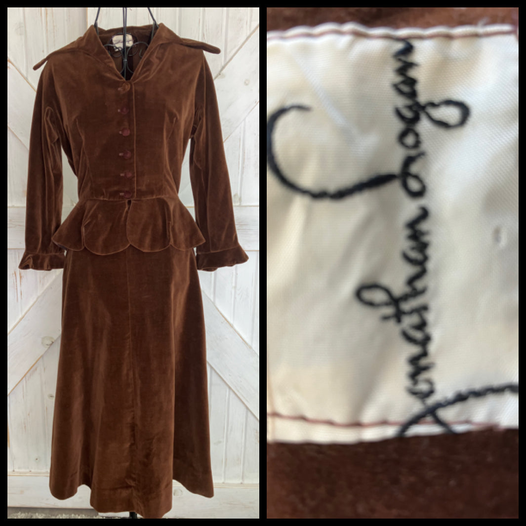 Vintage velvet look best brown circle skirt coat