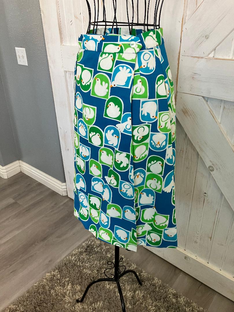 70's Vintage Malia Honolulu Hawaiian Midi Skirt Blue White Green Peace Doves Birds