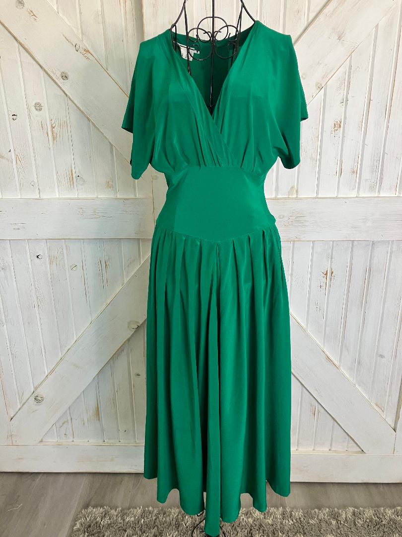 80's Vintage Ann Tjian Kenar Green Silk Swing Day Midi Dress