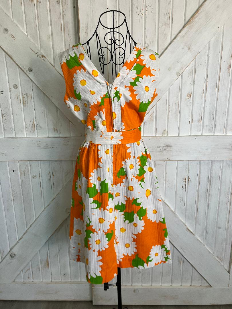 70's Vintage Malia Honolulu Hawaiian Orange White Green Daisy Mini Midi Sundress Dress w/ Original Belt