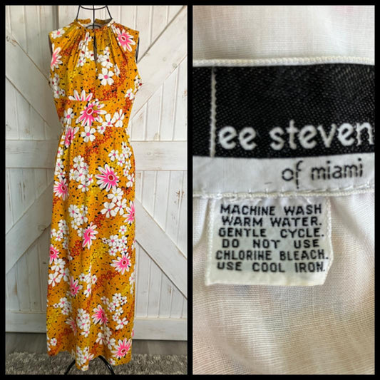70's Vintage Lee Stevens Miami Orange White Daisy Blossom Hawaiian Hostess Maxi Dress