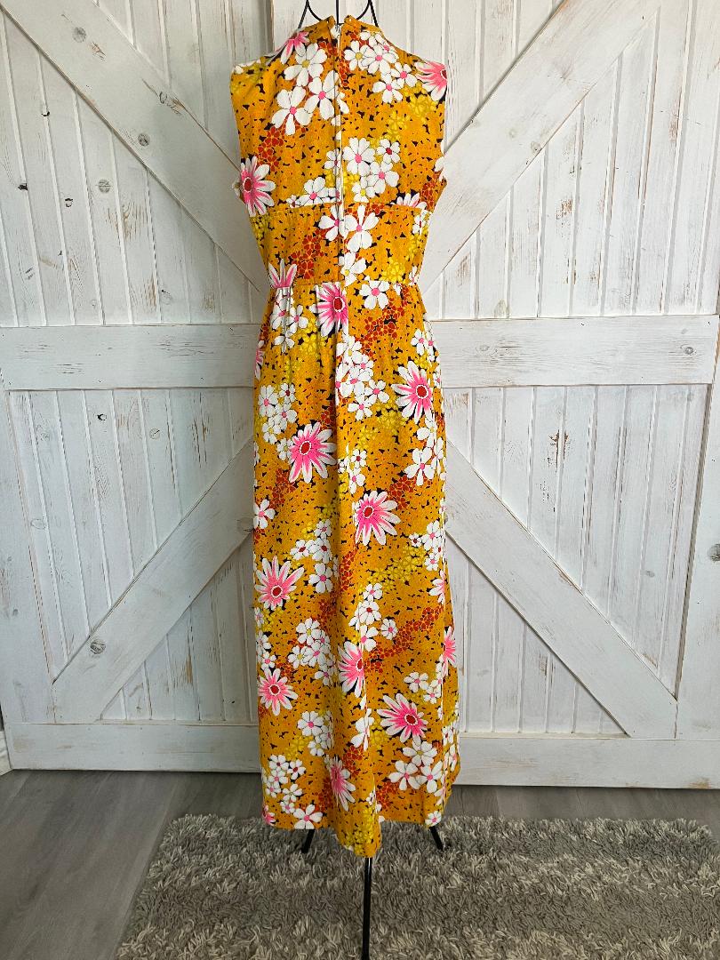 70's Vintage Lee Stevens Miami Orange White Daisy Blossom Hawaiian Hostess Maxi Dress