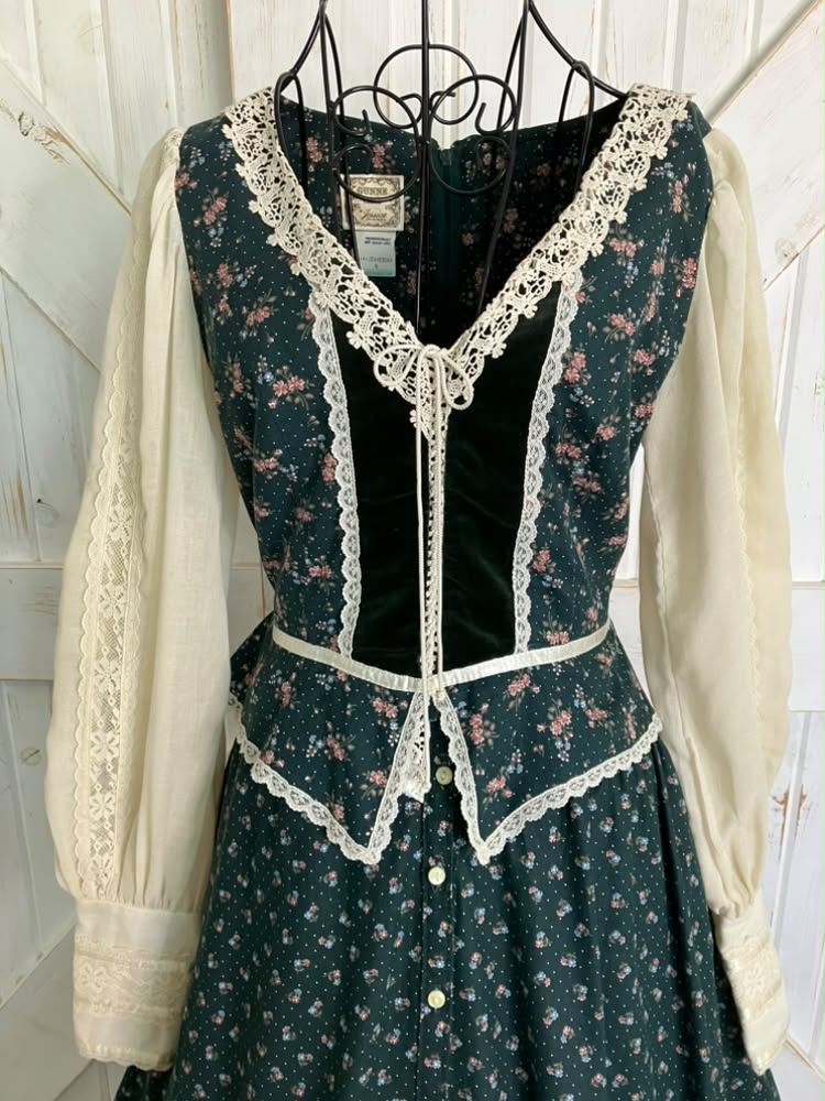 70's Vintage Gunne Sax Jessica's Gunnies Green Calico Velvet Peplum Corset Blouse Top + Prairie Midi Skirt Set 9 *UPCYCLED TOP