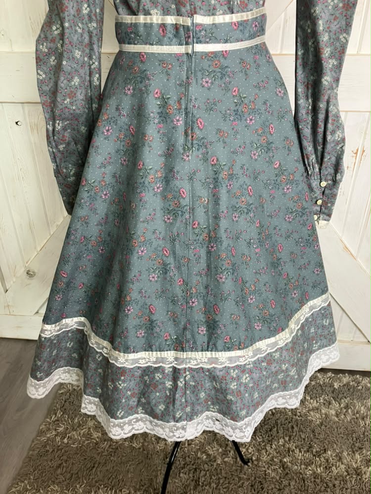 70's Vintage Gunne Sax Jessica's Gunnies Gray Purple White Pink Calico Blouse Top + Prairie Midi Skirt Set