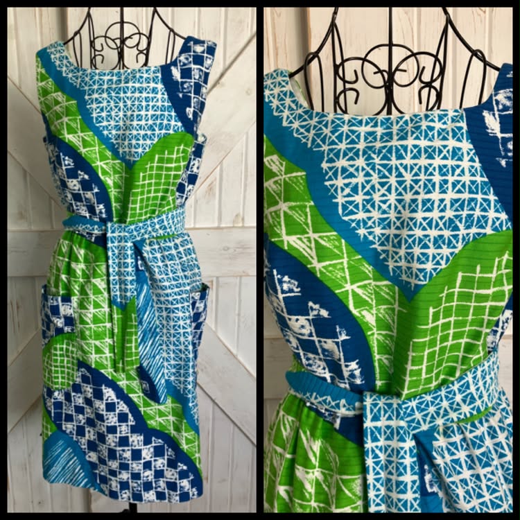 70's Vintage Malia Honolulu Hawaiian Blue Green Batiki Tiki Wrap Sundress Mini Dress