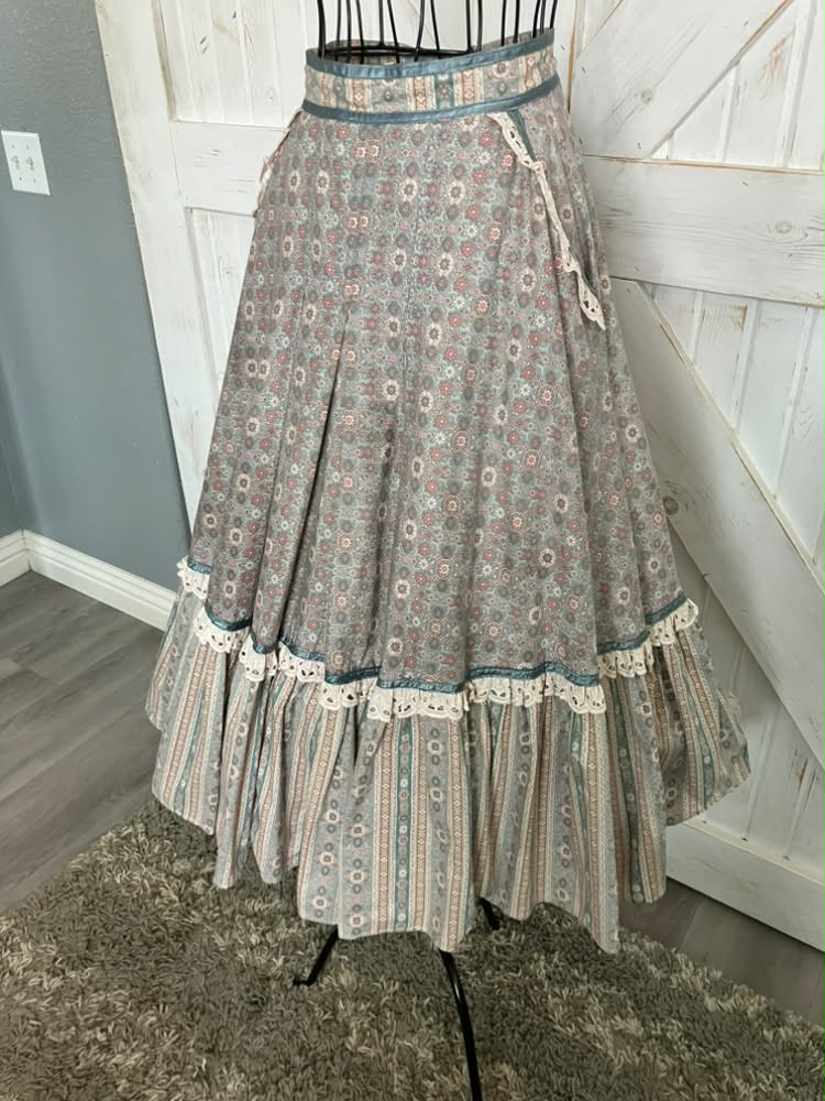 70's Vintage Gunne Sax Jessica's Gunnies Blue Pink Snowflake Calico Prairie Midi Skirt *ALTERED
