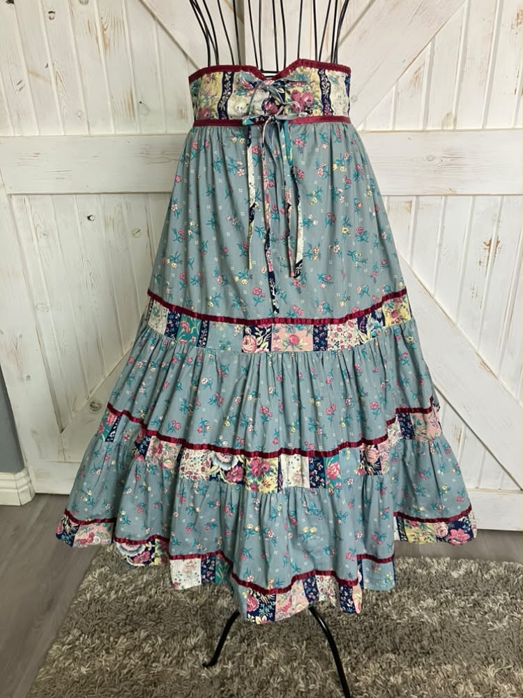 70's Vintage Gunne Sax Jessica's Gunnies Blue Red Pink Fruit Bird Print Prairie Midi Skirt