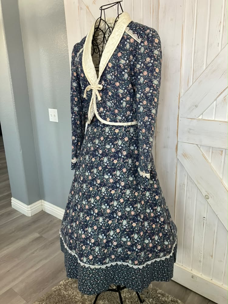 70's Vintage Gunne Sax Jessica's Gunnies Blue Bird Print Calico Prairie Midi Set + Quilted Jacket Set 13