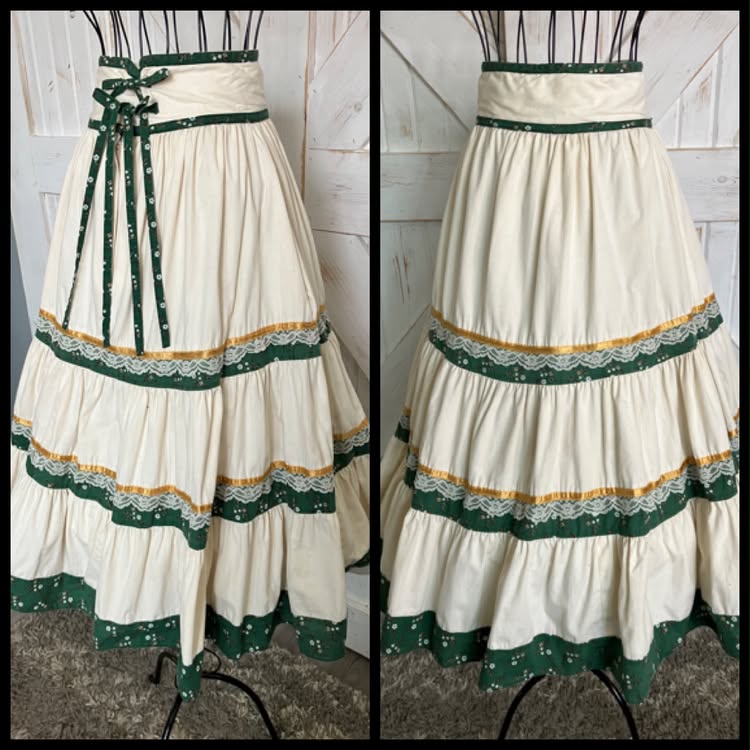 70's Vintage Gunne Sax Jessica's Gunnies White Green Gold Calico Prairie Midi Skirt