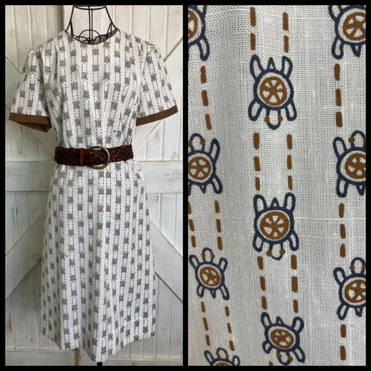 70's Vintage The Vested Gentress White Brown Blue Turtle Novelty Print Mod Mini Dress