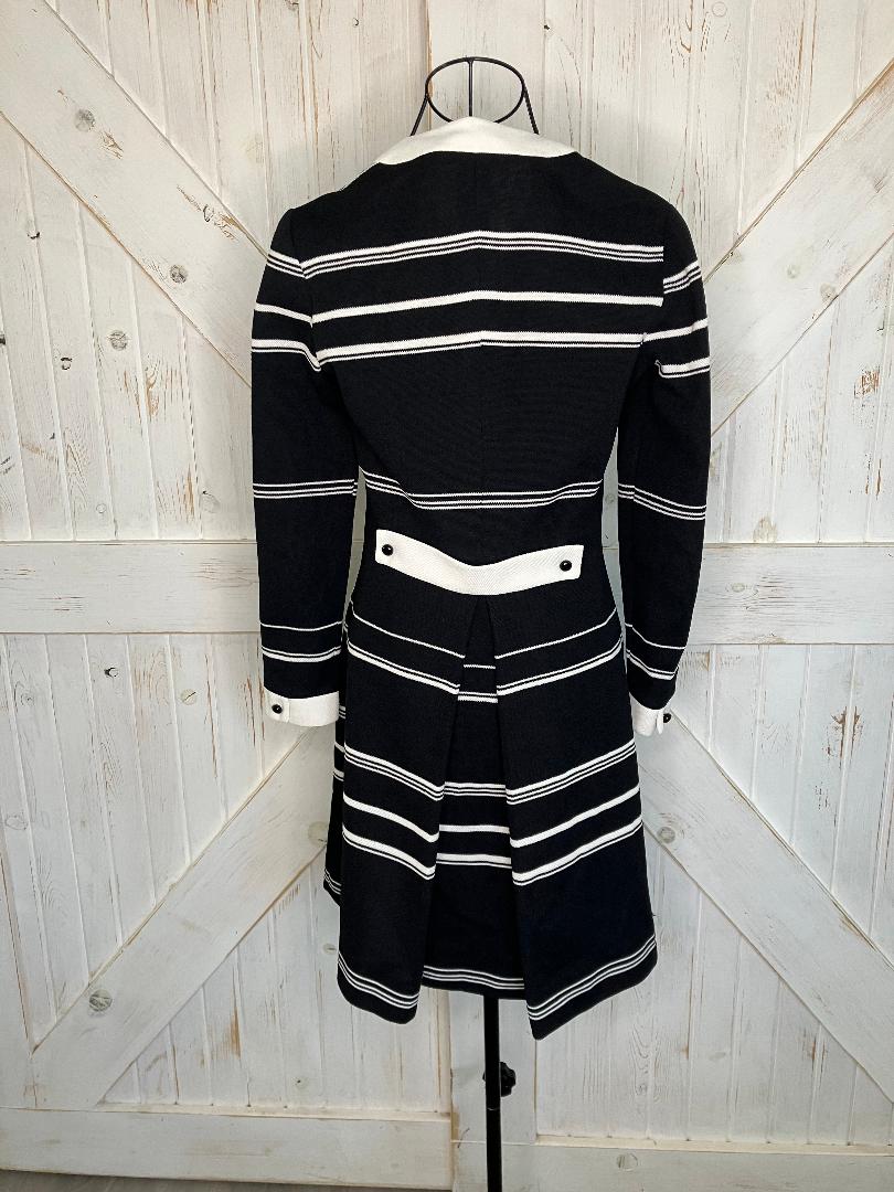 60's Vintage Butte Knit Black White Stripe Jackie Mod Go Go Twiggy Mini Dress