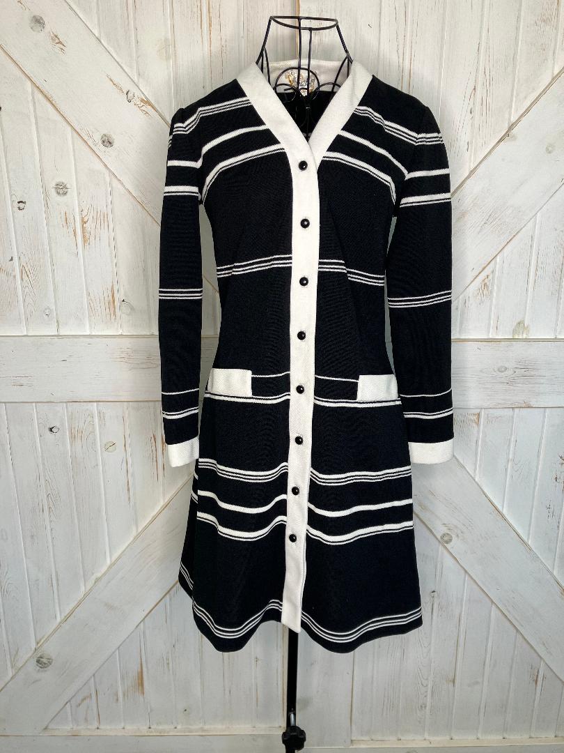 60's Vintage Butte Knit Black White Stripe Jackie Mod Go Go Twiggy Mini Dress