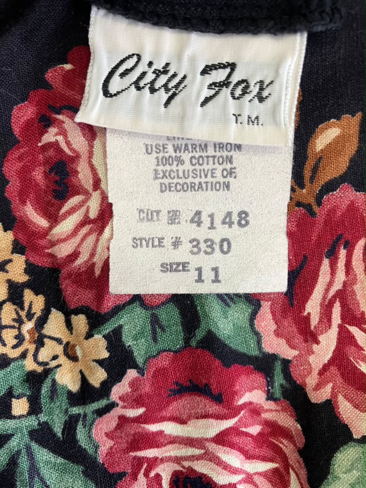 70's Vintage City Fox Black Red Green Cabbage Rose Gunne Sax STYLE Prairie Peplum Sundress Midi Dress