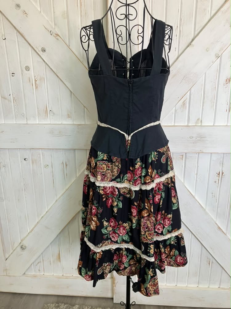 70's Vintage City Fox Black Red Green Cabbage Rose Gunne Sax STYLE Prairie Peplum Sundress Midi Dress