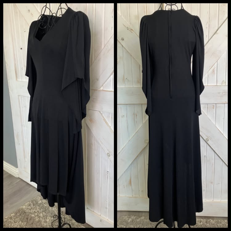 70's Vintage Young Innocent Edwardian Arpeja Angel Bell Sleeve Witchy Woman Disco Maxi Dress