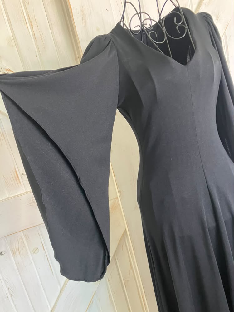 70's Vintage Young Innocent Edwardian Arpeja Angel Bell Sleeve Witchy Woman Disco Maxi Dress
