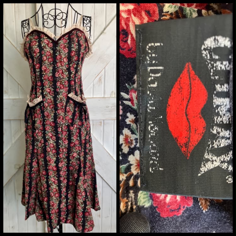 70's Vintage Climax by David Howard Black Red Cabbage Rose Calico Sweetheart Prairie Mini Dress