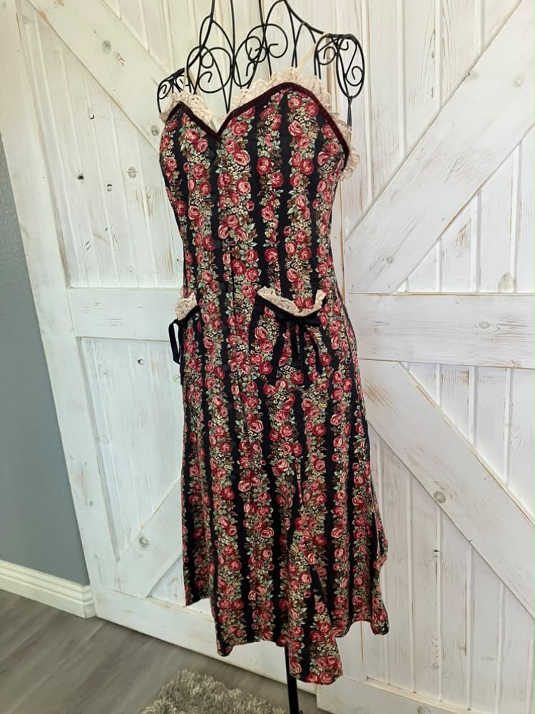70's Vintage Climax by David Howard Black Red Cabbage Rose Calico Sweetheart Prairie Mini Dress