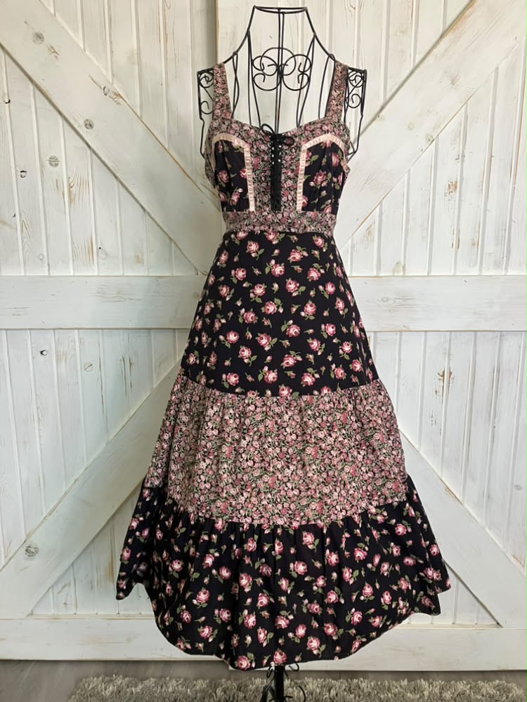 70's Vintage Black Pink Rose Calico Gunne Sax STYLE Sweetheart Prairie Corset Midi Sundress Dress