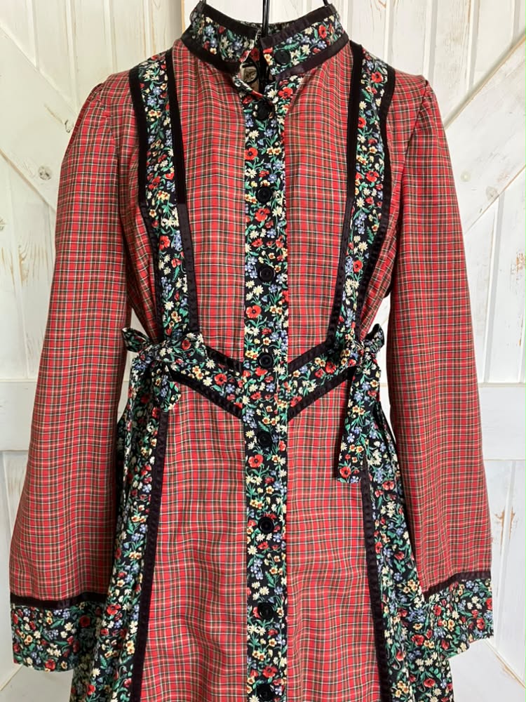 70's Vintage Gunne Sax Red Green Black Rainbow Calico Plaid Side Ties Prairie Midi Dress 13 *FLAW