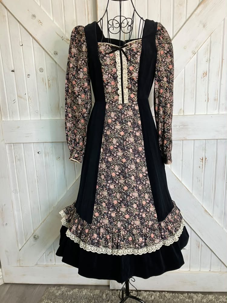 70's Vintage Candi Jones Black Velvet Pink Calico Bird Print Prairie Gunne Sax STYLE Midi Dress