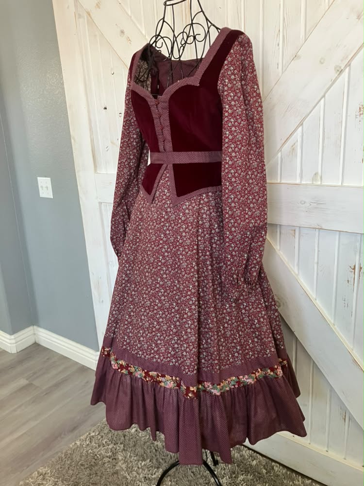 70's Vintage Gunne Sax Red Velvet Peplum Red Calico White Swiss Polka Dot Prairie Midi Dress 11