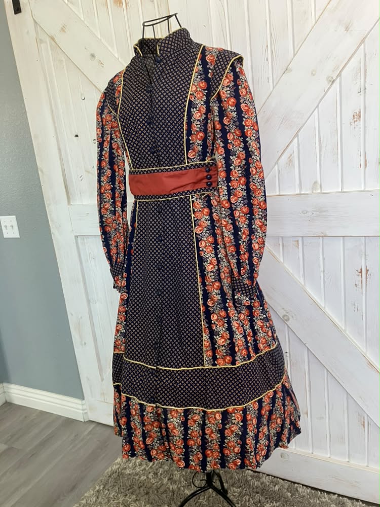 70's Vintage Gunne Sax Blue Red White Cabbage Rose Mandarin Prairie Boho Midi Dress 11