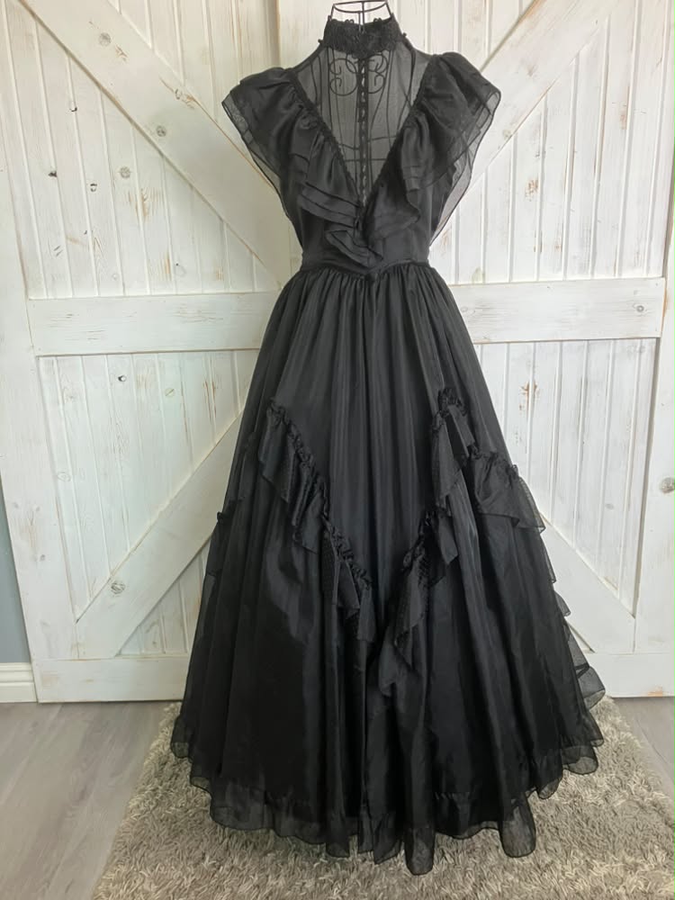 70's Vintage Gunne Sax Black Swiss Polka Dot Wednesday Adams Witchy Woman Maxi Gown Ballgown Dress 9