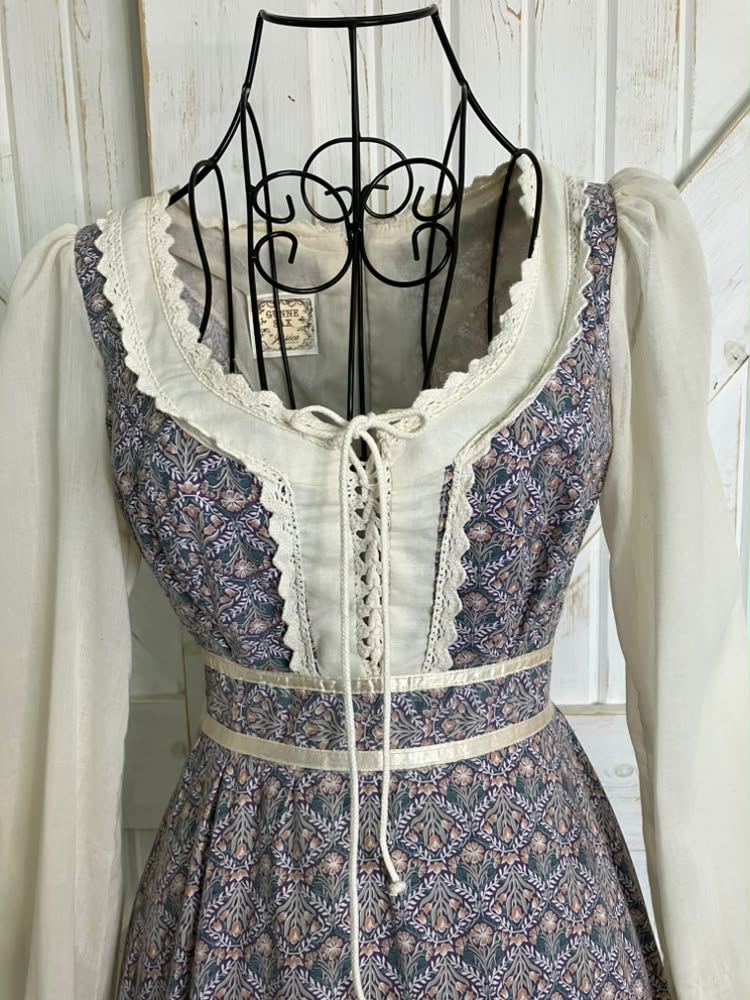70's Vintage Gunne Sax Purple Pink Green Tulip Calico William Morris Corset Prairie Midi Dress