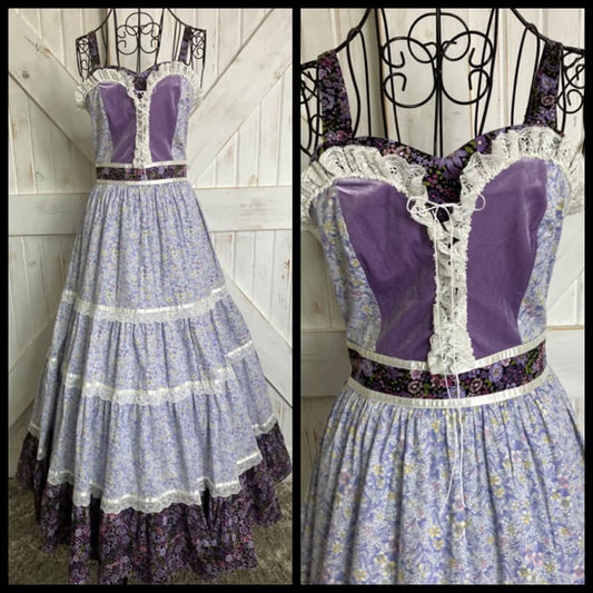 Reproduction Retro All About Audrey Purple Calico Gunne Sax STYLE Corset Prairie Maxi Sweetheart Corset Sundress Dress