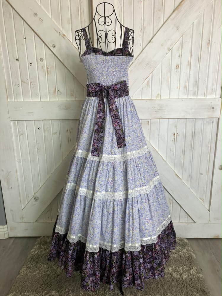 Reproduction Retro All About Audrey Purple Calico Gunne Sax STYLE Corset Prairie Maxi Sweetheart Corset Sundress Dress