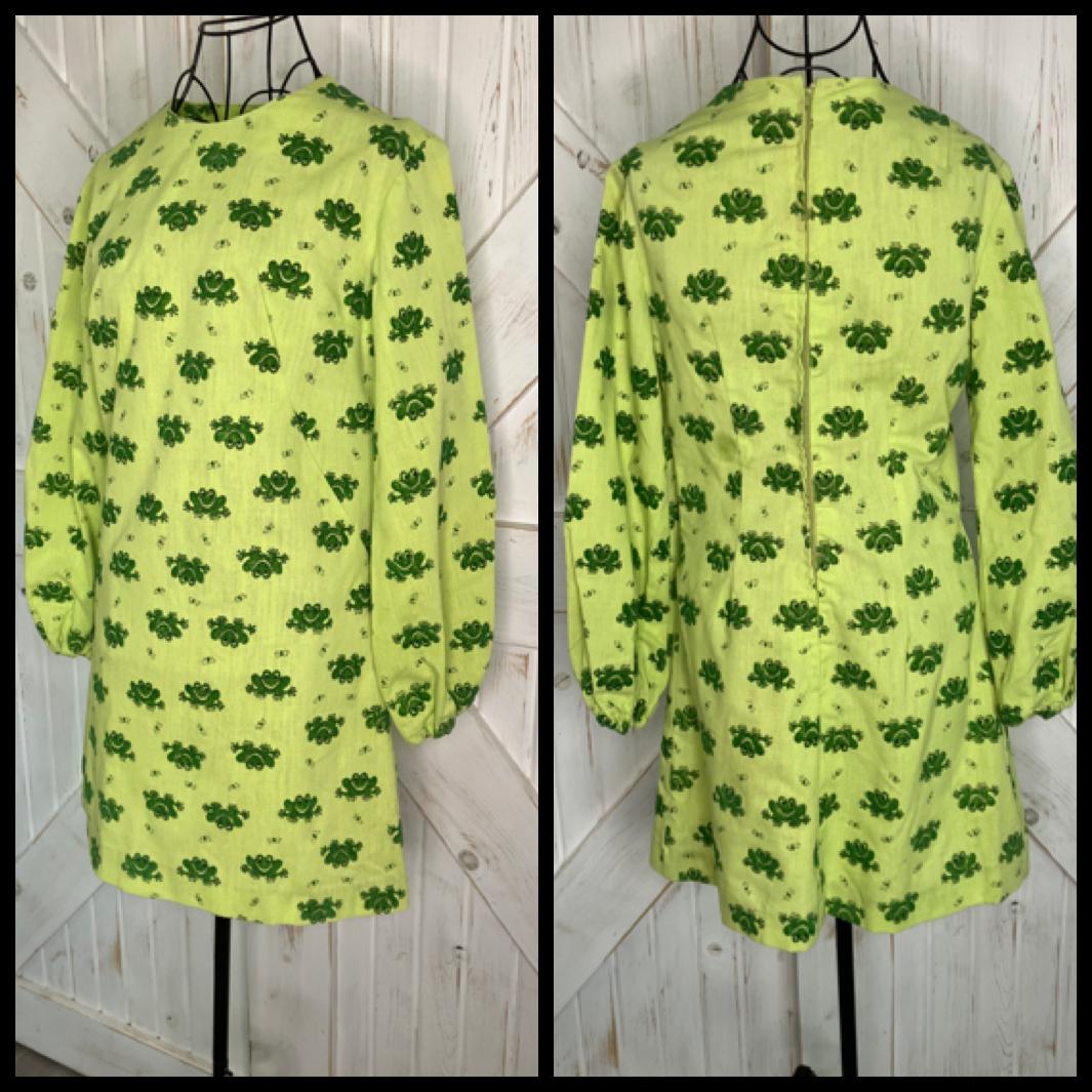 60's Vintage Handmade Green Frog Novelty Print Gogo Go Go Twiggy Mini Dress