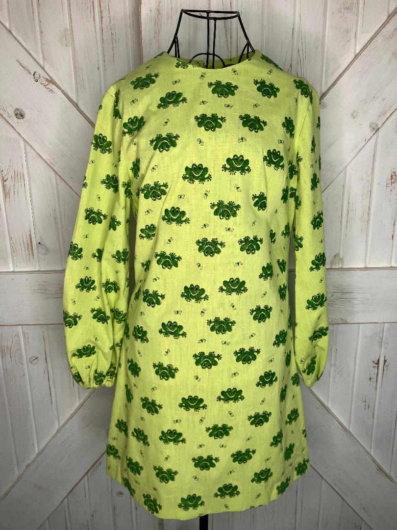 60's Vintage Handmade Green Frog Novelty Print Gogo Go Go Twiggy Mini Dress