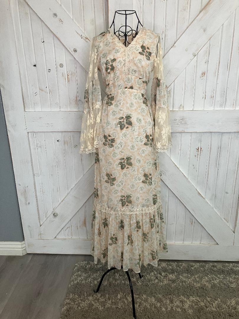 70's Vintage White Green Peach Floral Gunne Sax STYLE Prairie Angel Bell Sleeve Stevie Boho Maxi Dress *WOUNDED BIRD