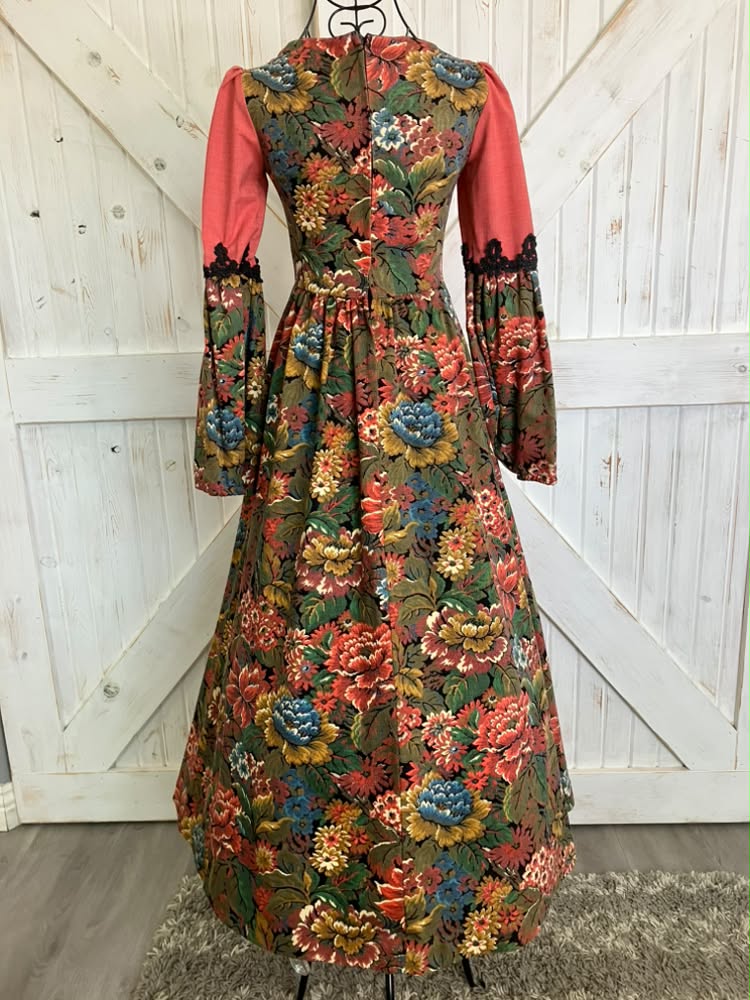 70's Vintage Gunne Sax Peach Rainbow Tapestry Renaissance Princess Faire Corset Maxi Dress