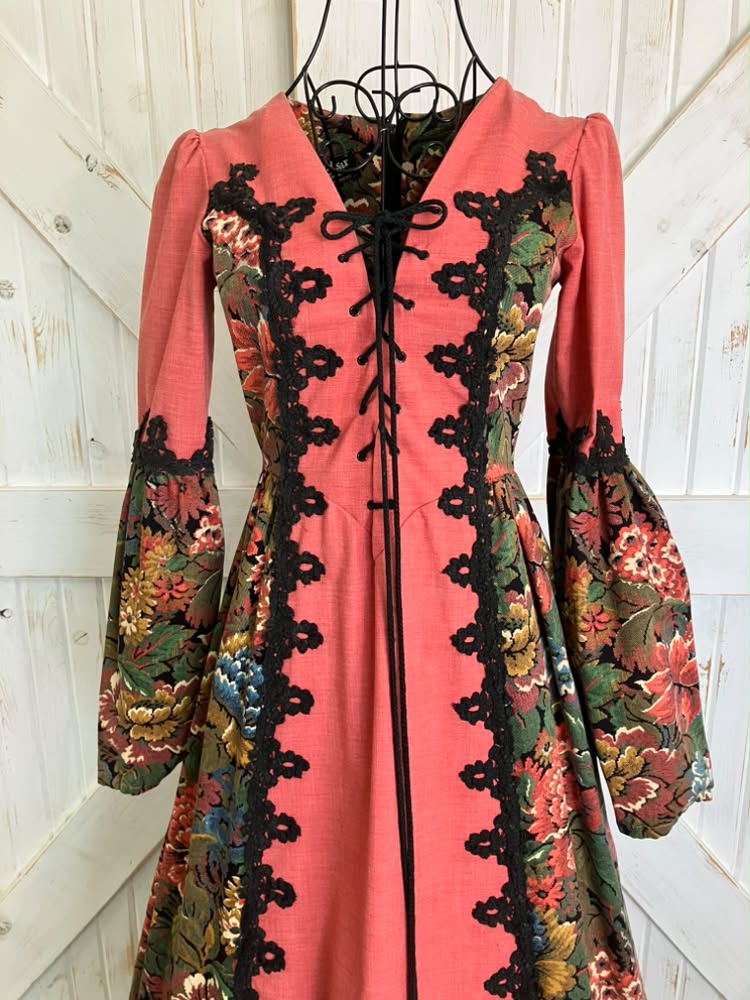 70's Vintage Gunne Sax Peach Rainbow Tapestry Renaissance Princess Faire Corset Maxi Dress