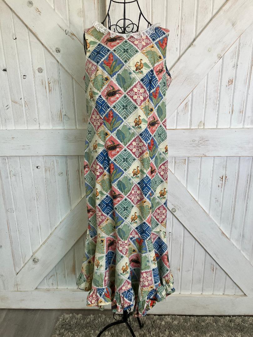 90's Vintage Hilo Hattie Patchwork Novelty Print Blue Green Turtles Birds Hawaiian Sundress Dress