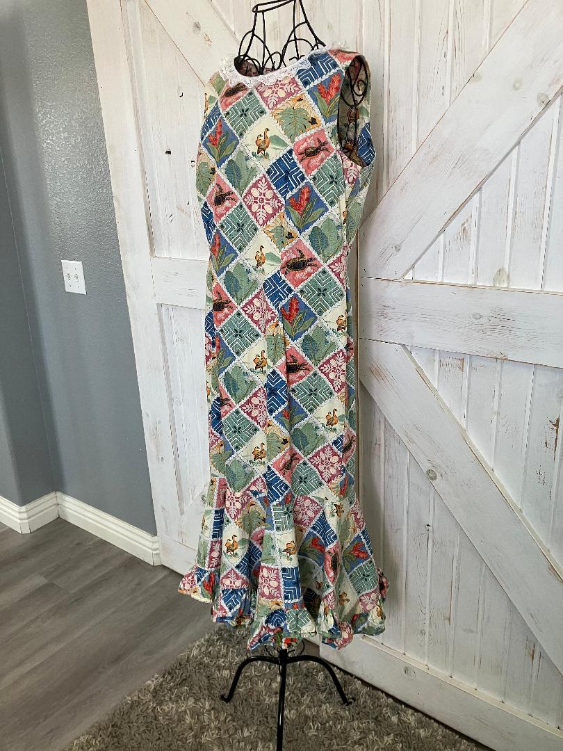 90's Vintage Hilo Hattie Patchwork Novelty Print Blue Green Turtles Birds Hawaiian Sundress Dress