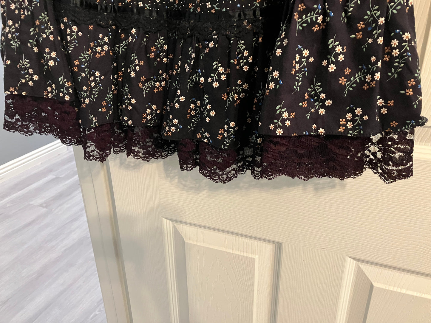 70's Vintage Gunne Sax Jessica's Gunnies Black Blue Brown White Daisy Calico Prairie Midi Skirt 9