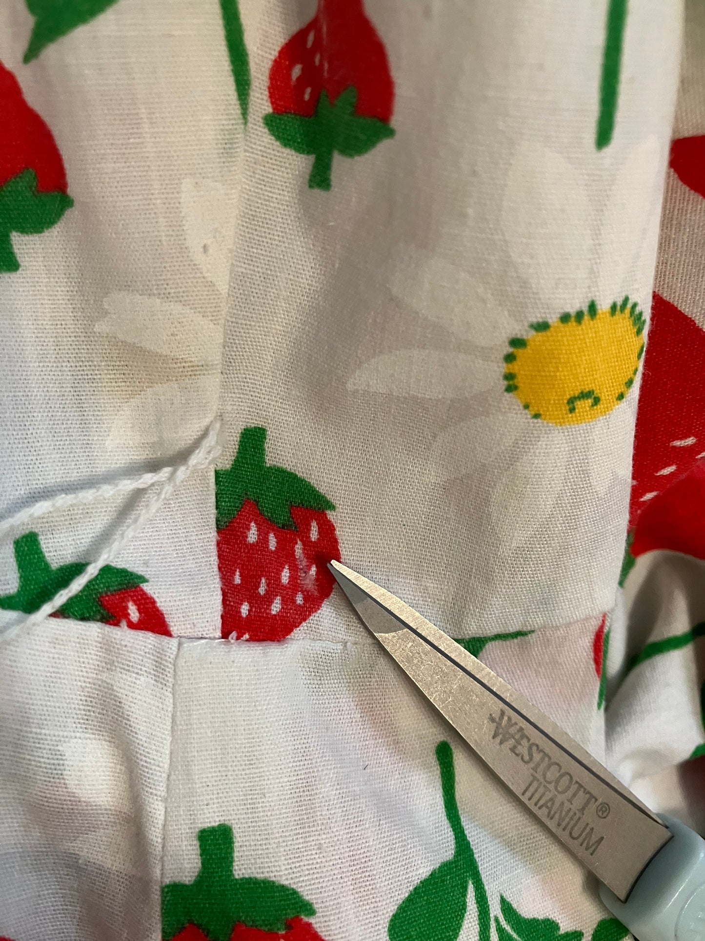 80's Vintage Jenni Strawberry Daisy Novelty Print Day Mini Midi Dress Sundress
