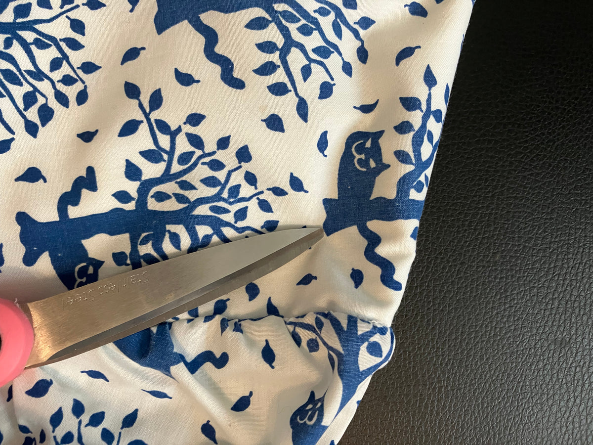 70's Vintage The Vested Gentress Blue White Cat in Tree Novelty Print Mod Midi Dress *FLAWS