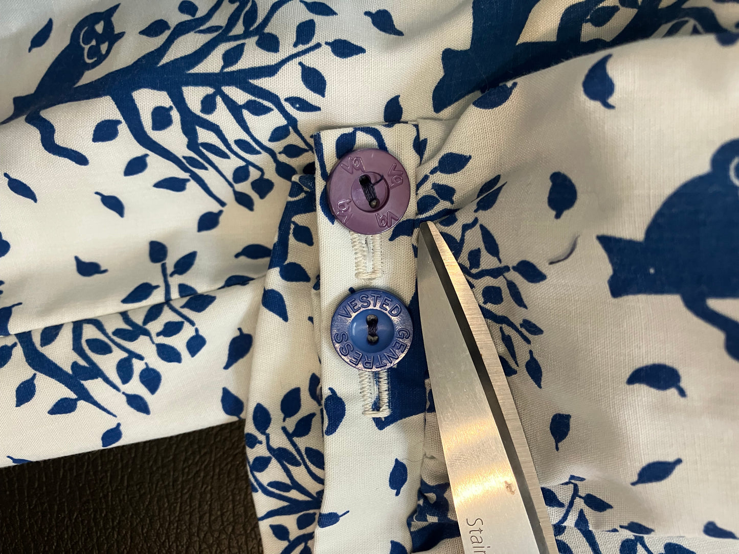 70's Vintage The Vested Gentress Blue White Cat in Tree Novelty Print Mod Midi Dress *FLAWS