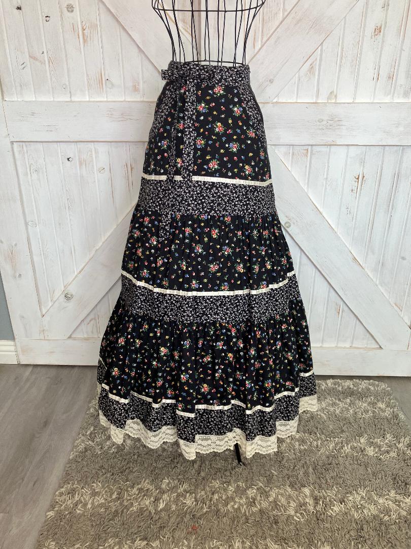 70's Vintage Gunne Sax Jessica's Gunnies Black White Rainbow Calico Prairie Maxi Skirt 9