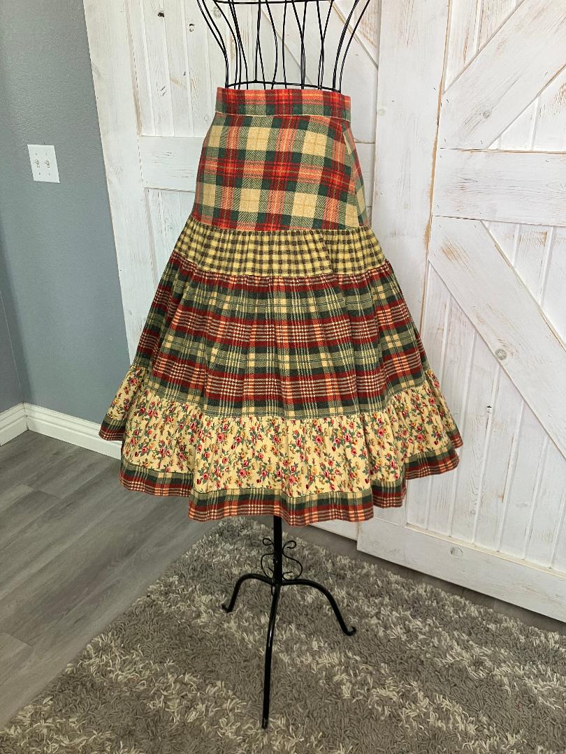 70's Vintage Mongomery Ward Gunne Sax STYLE Plaid Red Green Yellow Beige Rose Calico Prairie Midi Skirt