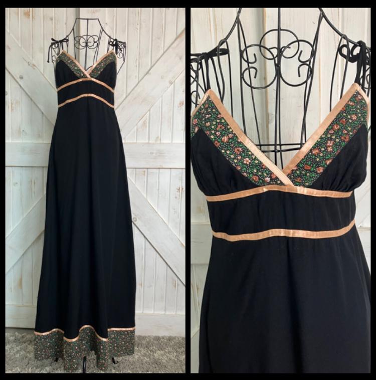 70's Vintage Gunne Sax Black Green Red Gold Calico Shoulder Ties Halter Prairie Sundress Maxi Dress 9