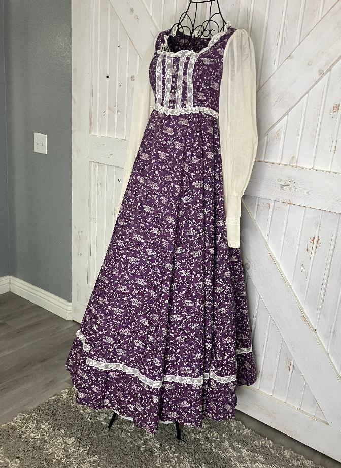 70's Vintage Gunne Sax Purple White Blue Floral Vine Church Town House on Hill Novelty Prairie Maxi Dress