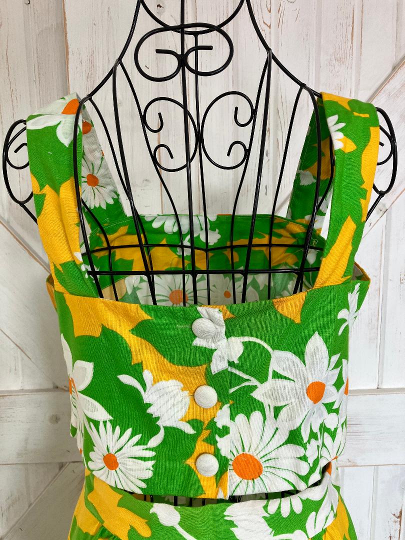 70's Vintage Malia Honolulu Green White Yellow Daisy Hawaiian Crop Top + Maxi Skirt Set