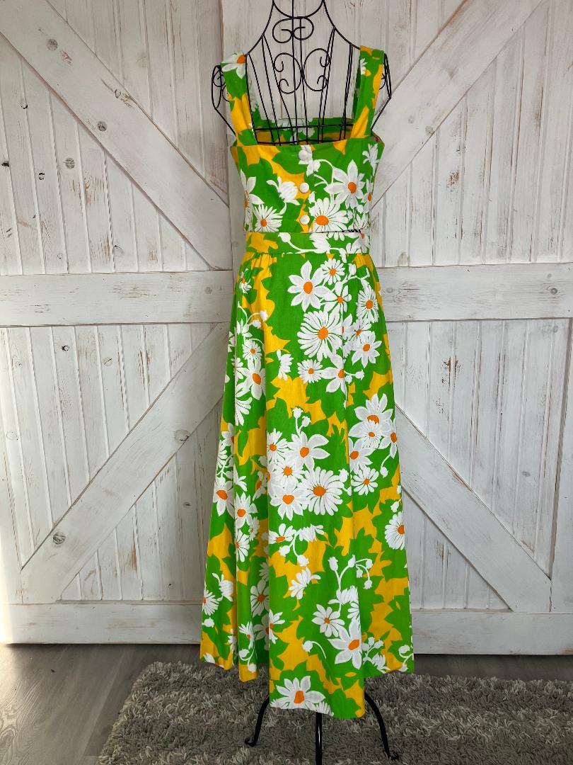 70's Vintage Malia Honolulu Green White Yellow Daisy Hawaiian Crop Top + Maxi Skirt Set